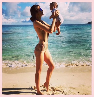 Hendrix and his mother. Know about his early life, parents, education, siblings